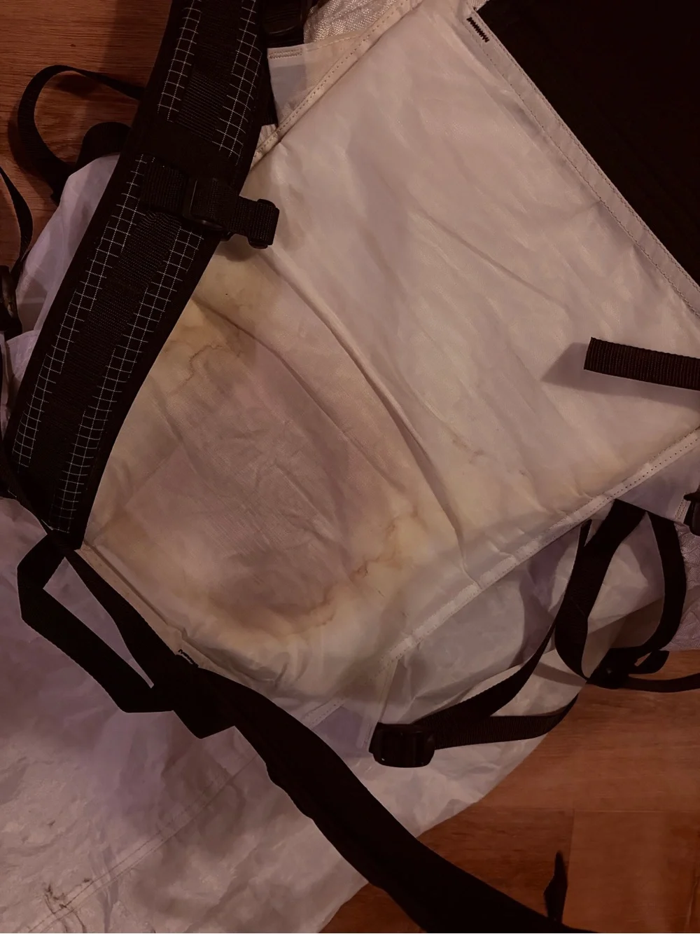 Hyperlite Mountain Gear Northrim 70 Backpack medium gently used white